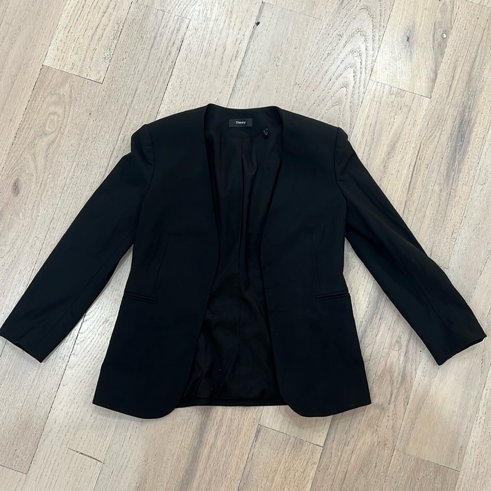 Black Theory Lindrayia blazer with 3/4 sleeve
